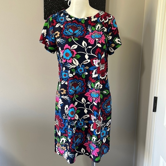 Jude Connally Ella Dress Chintz Navy Floral
Short Sleeve Pockets Sz M - Picture 2 of 12